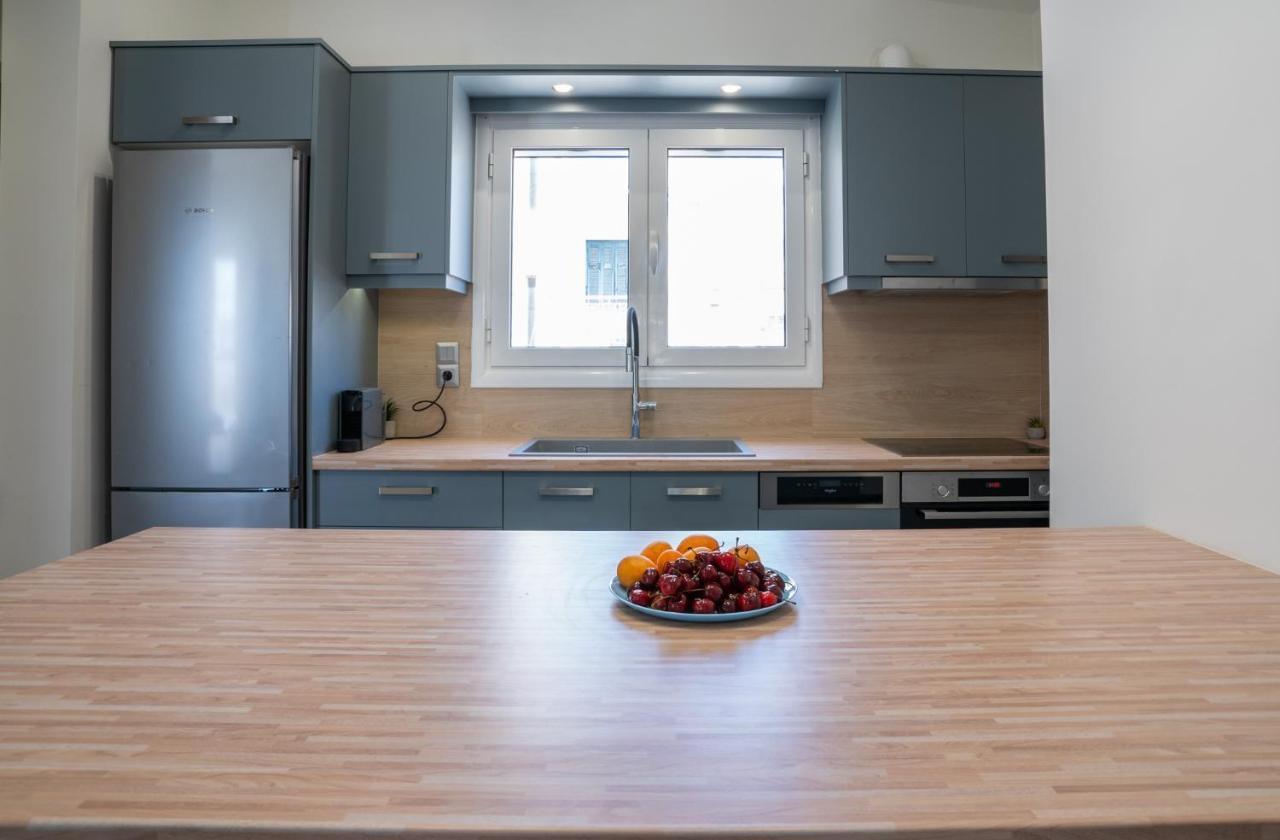 Maxblue 2 Apartman Pireusz Kültér fotó