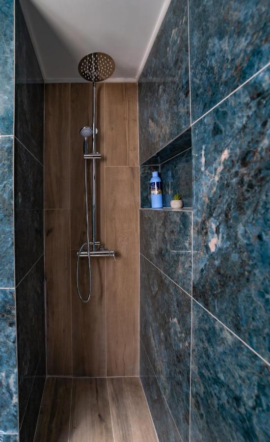Maxblue 2 Apartman Pireusz Kültér fotó