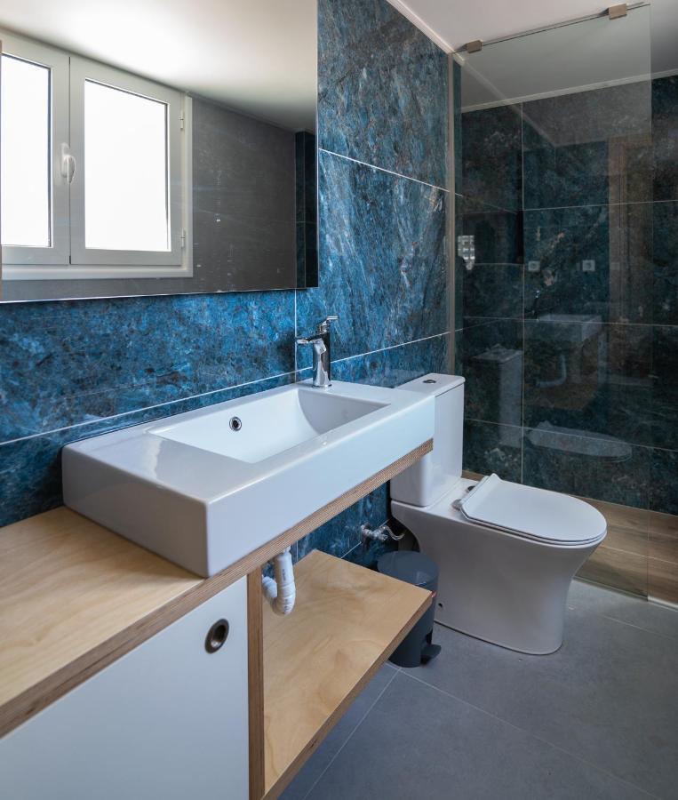 Maxblue 2 Apartman Pireusz Kültér fotó